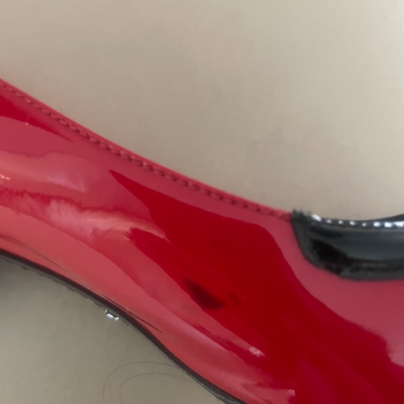 Red Prada Patent Leather Low Heels Black Bow Detail, Size 36.5 - Picture 12 of 14